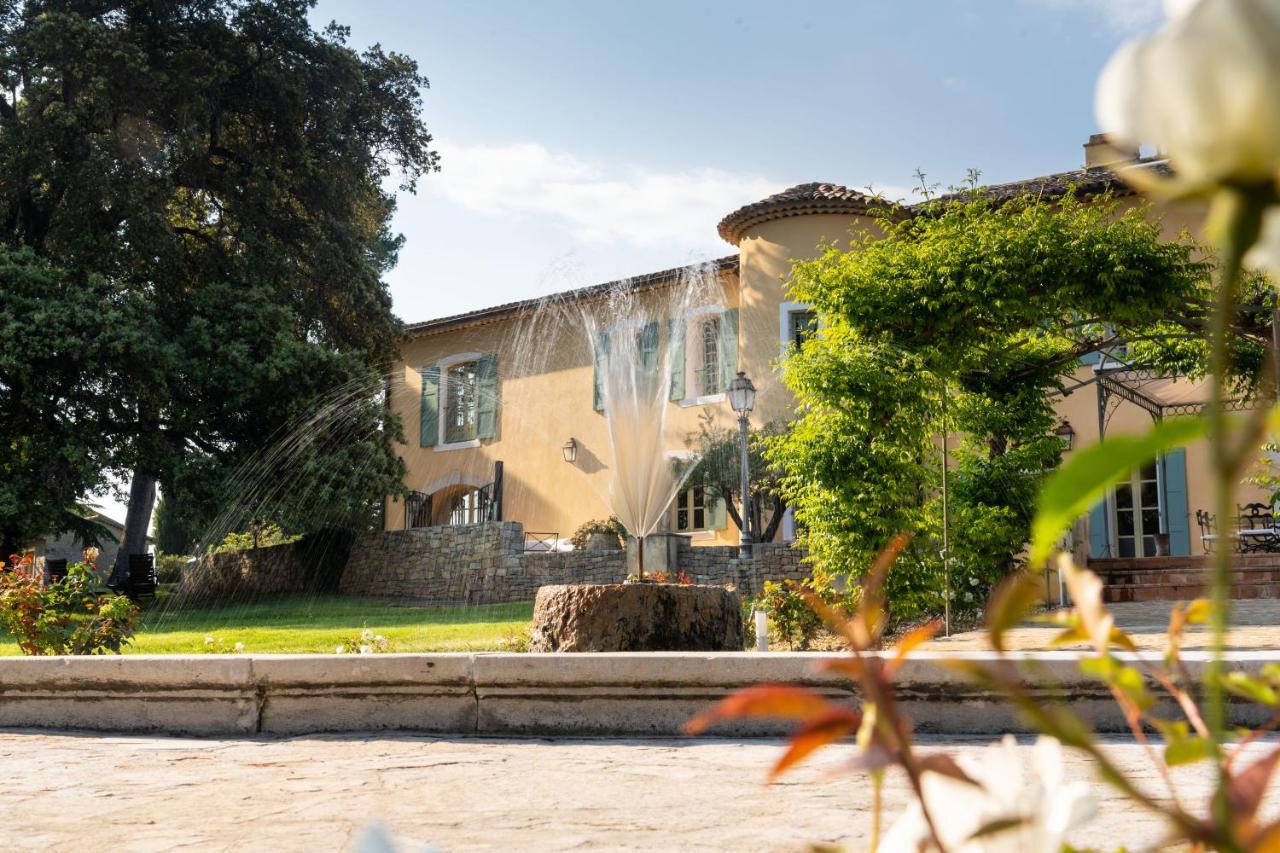 Chateau Les Crostes ลอร์เกส ภายนอก รูปภาพ