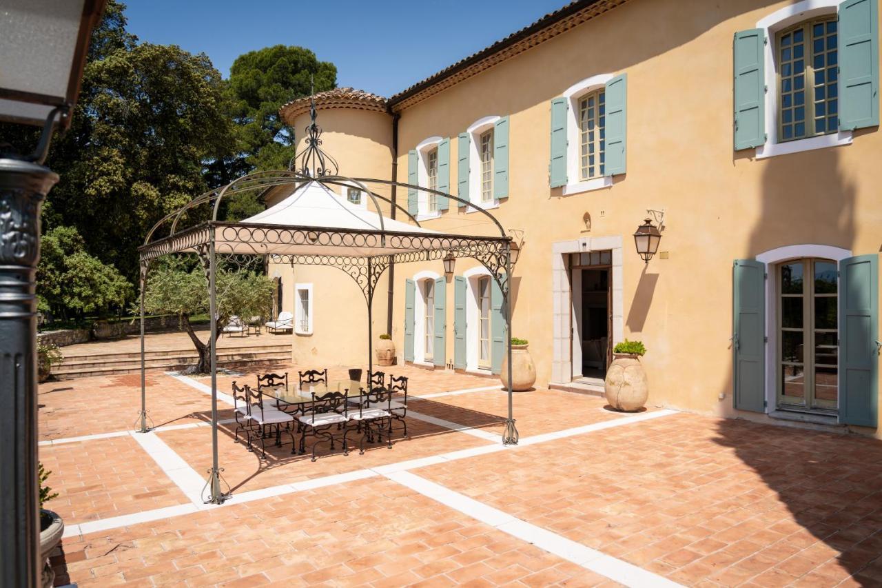 Chateau Les Crostes ลอร์เกส ภายนอก รูปภาพ